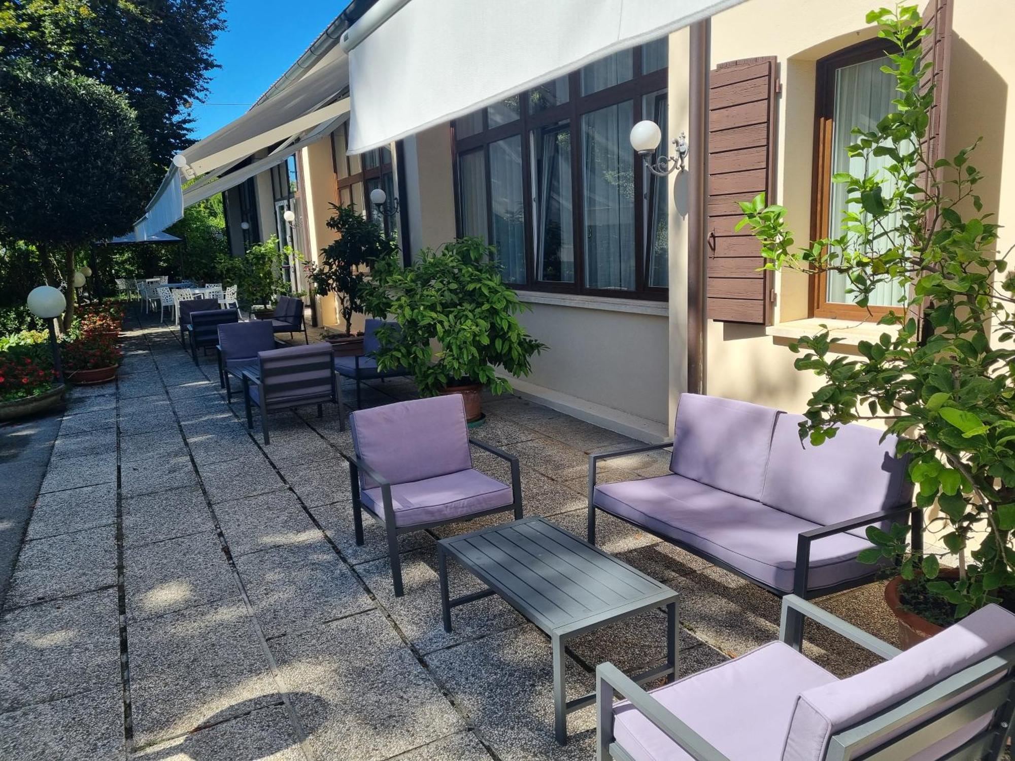 Hotel Piroga Padova Selvazzano Dentro Exterior foto